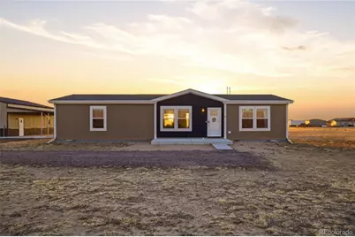 8 Brown Drive, Wiggins, CO 80654 - Photo 2