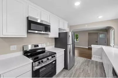 9801 E 8th Avenue, Aurora, CO 80010 - Photo 4