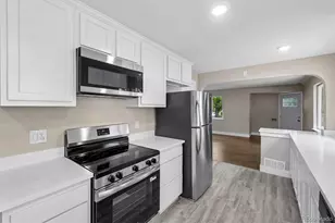 9801 E 8th Ave, Aurora, CO 80010 - Photo 4