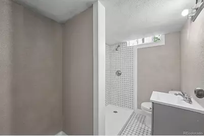 9801 E 8th Avenue, Aurora, CO 80010 - Photo 12