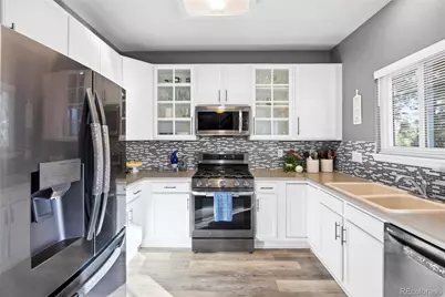 21736 E Kenyon Place, Aurora, CO 80018 - Photo 10