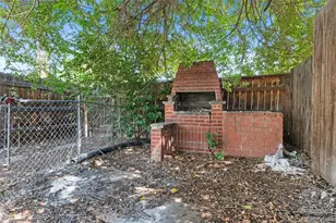 1390 Alton St, Aurora, CO 80010 - Photo 22