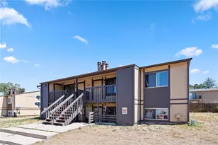 935 Hathaway Dr, Colorado Springs, CO 80915 - Photo 4