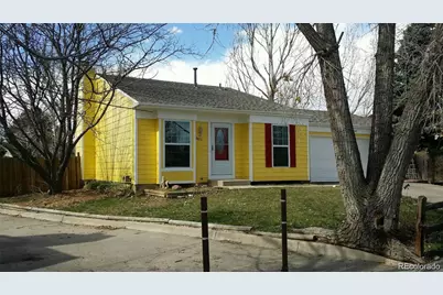 18851 E 22nd Drive, Aurora, CO 80011 - Photo 2