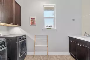 9154 E 37th Ave, Denver, CO 80238 - Photo 20