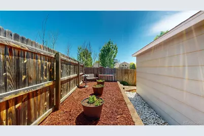11642 Macon Street, Commerce City, CO 80640 - Photo 20