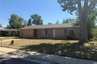 1006 S Macon St, Aurora, CO 80012 - Photo 2