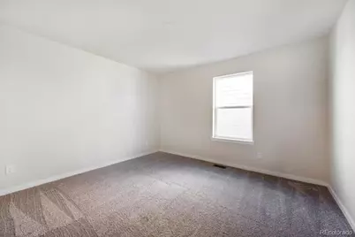 4719 N Valdai Court, Aurora, CO 80019 - Photo 20