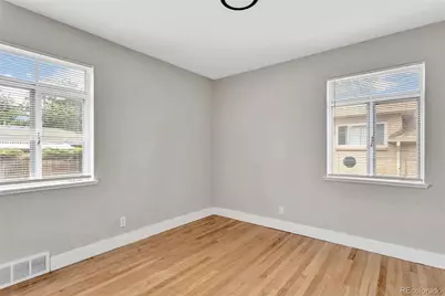 1075 Kingston Street, Aurora, CO 80010 - Photo 10