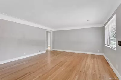 1075 Kingston Street, Aurora, CO 80010 - Photo 2