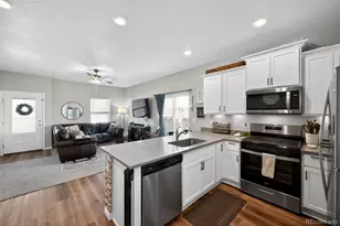 3042 Nectar St, Strasburg, CO 80136 - Photo 14