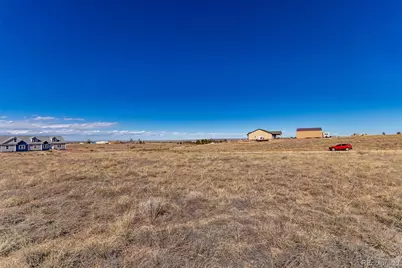 1069 S Limestone Lane, Pueblo, CO 81007 - Photo 4