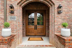 1060 S Monroe St, Denver, CO 80209 - Photo 2