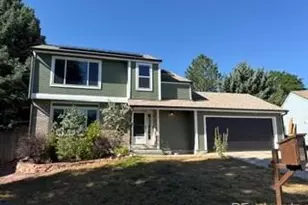 711 S Granby Cir, Aurora, CO 80012 - Photo 2