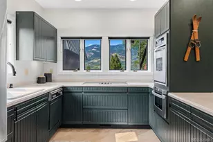 457 Summerwood Dr, Dillon, CO 80435 - Photo 4