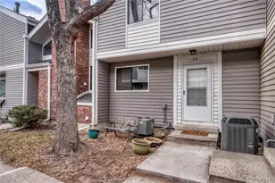 88 S Moline St, Aurora, CO 80012 - Photo 2