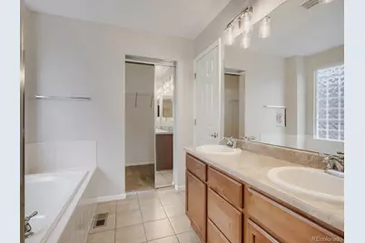 24625 E Chenango Drive, Aurora, CO 80016 - Photo 20