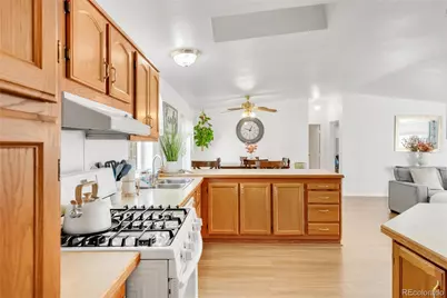 17507 E Batavia Place, Aurora, CO 80011 - Photo 14