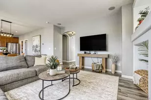 1310 S Duquesne Cir, Aurora, CO 80018 - Photo 8