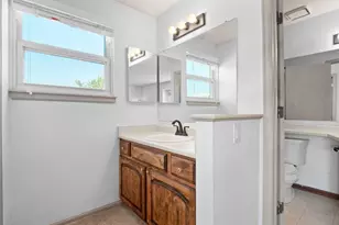 4594 Granby Way, Denver, CO 80239 - Photo 20