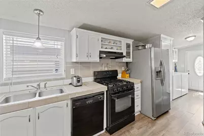 1095 Western Drive, Colorado Springs, CO 80915 - Photo 10