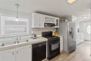 1095 Western Dr, Colorado Springs, CO 80915 - Photo 10