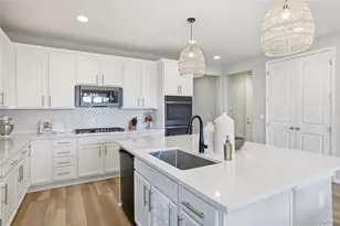 21926 E Tufts Cir, Aurora, CO 80015 - Photo 12