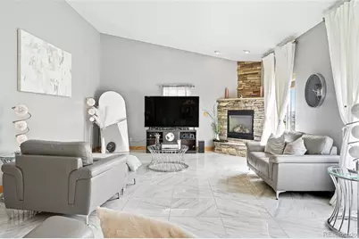 127 Corvette Court, Fort Lupton, CO 80621 - Photo 6