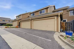 1807 S Deframe St, Lakewood, CO 80228 - Photo 2