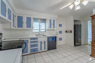 3075 S Emerson Way, Englewood, CO 80113 - Photo 8