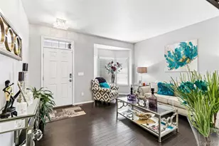 22537 E Union Cir, Aurora, CO 80015 - Photo 4
