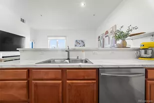 15475 Andrews Dr, Denver, CO 80239 - Photo 8