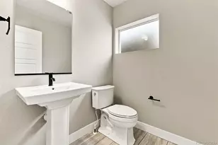 9730 E 61st Pl, Denver, CO 80238 - Photo 22