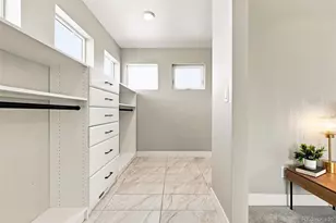 9730 E 61st Pl, Denver, CO 80238 - Photo 34