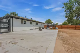 12962 Olmsted Pl, Denver, CO 80239 - Photo 22