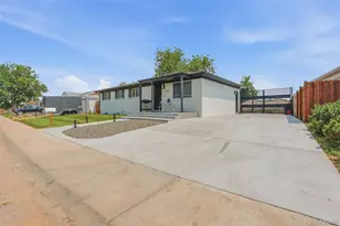 12962 Olmsted Pl, Denver, CO 80239 - Photo 4
