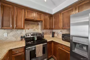 4316 S Blackhawk Way, Aurora, CO 80015 - Photo 8