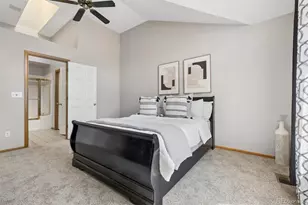 2166 S Troy Way, Aurora, CO 80014 - Photo 8