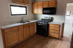 1470 W Byers Pl, Denver, CO 80223 - Photo 4