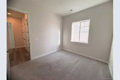 3994 Haleyville Court, Aurora, CO 80019 - Photo 8