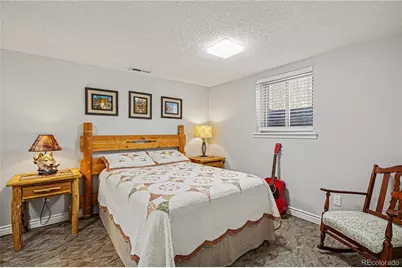 9166 W Maplewood Avenue, Littleton, CO 80123 - Photo 28