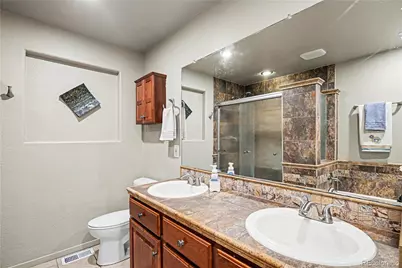 9166 W Maplewood Avenue, Littleton, CO 80123 - Photo 22