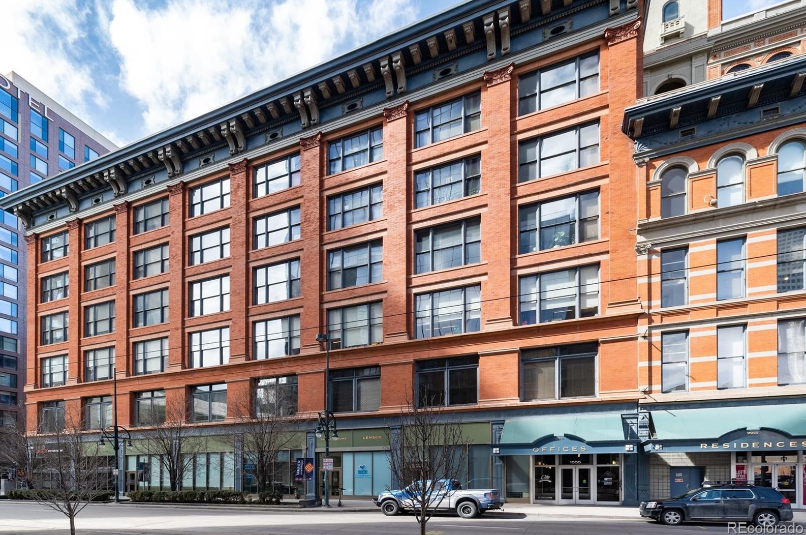 1555 California St, Denver CO  80202-4214 exterior
