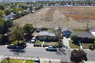 3570 E 90th Pl, Thornton, CO 80229 - Photo 6