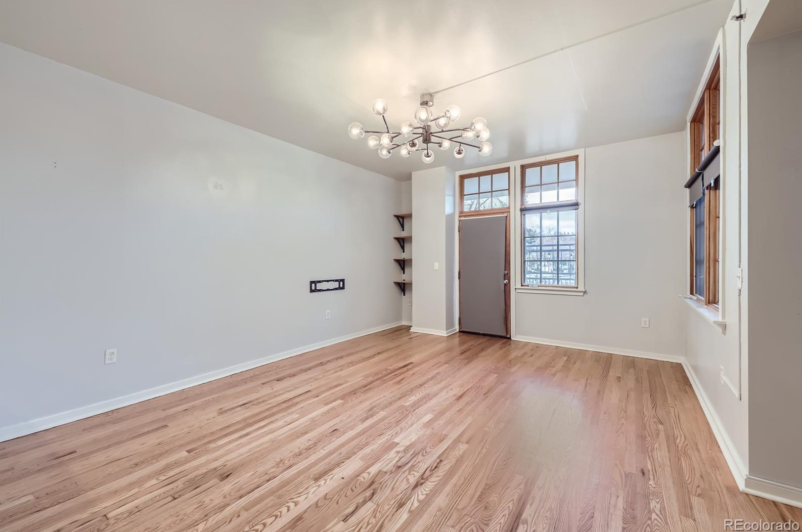 275 S Harrison St #107, Denver, CO 80209
