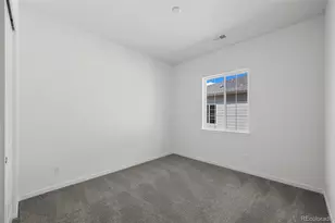 3807 Emerald Shore Cir, Loveland, CO 80538 - Photo 4