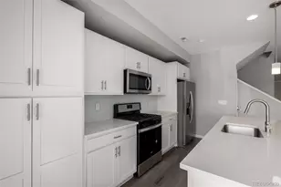 5049 E 63rd Pl, Commerce City, CO 80022 - Photo 6