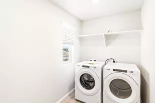 745 N Tempe St, Aurora, CO 80018 - Photo 30