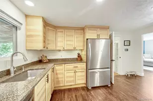 1039 Sunset St, Longmont, CO 80501 - Photo 12
