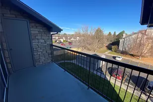 2575 S Syracuse Way, Denver, CO 80231 - Photo 6